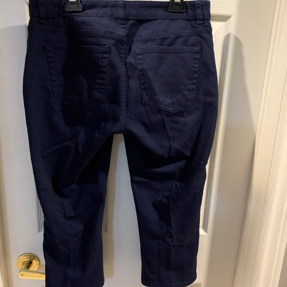 Navy blue capris - Picture 2 of 2